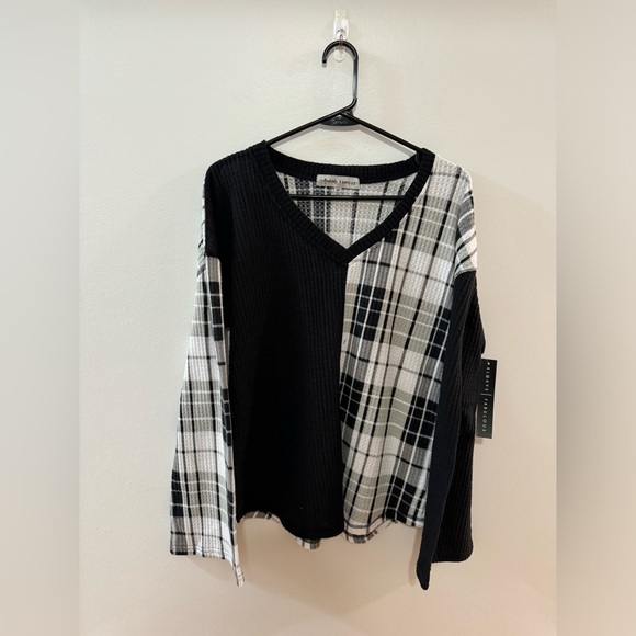 NWT MD Almost Famous Split Plaid Waffle Knit Long Sleeve Shirt - Picture 2 of 7